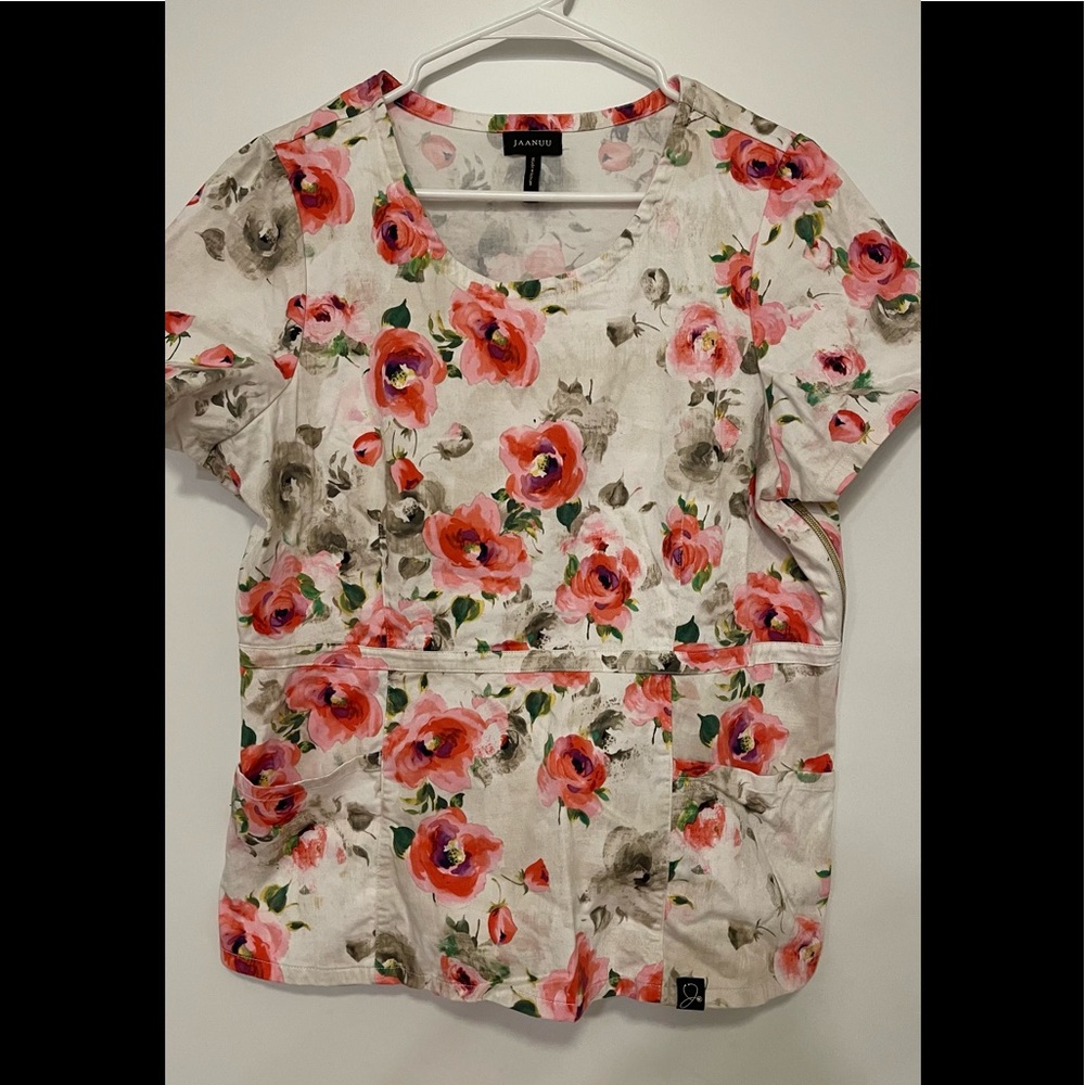 ⭐️JAANUU scrub top XL